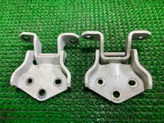 Петли 5-й двери MITSUBISHI PAJERO V65W 2 ракурс