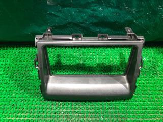 Консоль магнитофона TOYOTA ESTIMA