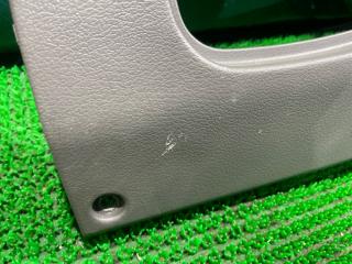 Пластик под руль NISSAN SUNNY FB13 68106-50Y00 3 ракурс