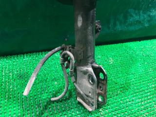 Стойка левая передняя TOYOTA NOAH AZR65 1AZFSE 2 ракурс