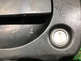 Ручка двери внешняя левая передняя NISSAN CARAVAN VWME25 80607vw000 2 ракурс