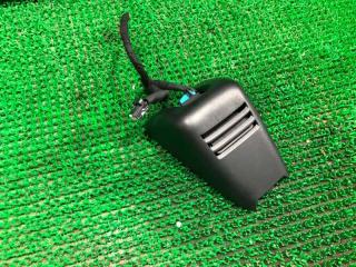 Пластик салона NISSAN SERENA