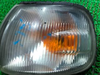 Габарит левый передний NISSAN SUNNY B13 3339 2 ракурс Габарит левый передний NISSAN SUNNY B13 3339 2 ракурс