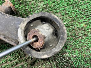 Подушка редуктора задняя TOYOTA ALLION ZZT245 1ZZFE 2 ракурс