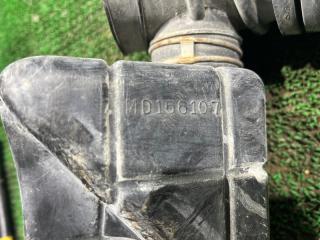 Патрубок воздушного фильтра MITSUBISHI PAJERO V43W 6G72 MD165350 4 ракурс