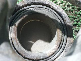 Суппорт левый передний TOYOTA BB NCP35 1NZFE 3 ракурс Суппорт левый передний TOYOTA BB NCP35 1NZFE 3 ракурс