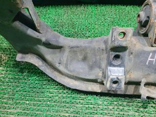 Балка под двс передняя MITSUBISHI PAJERO IO H77W 4G94 3 ракурс