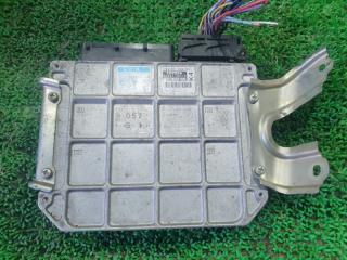 Блок efi TOYOTA NOAH ZRR70 3ZRFAE 89661-28C70 3 ракурс