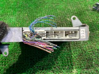 Блок efi TOYOTA CROWN JZS173 1JZGE 89661-3A690 3 ракурс