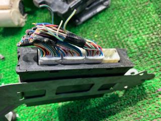 Блок efi SUBARU LEGACY BR9 EJ253 22765-AB040 3 ракурс
