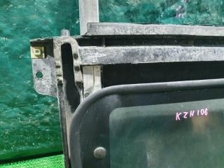 Люк передний TOYOTA HIACE KZH106 2 ракурс