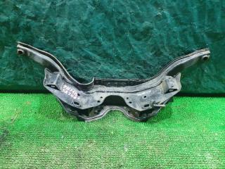 Балка подвески NISSAN LIBERTY