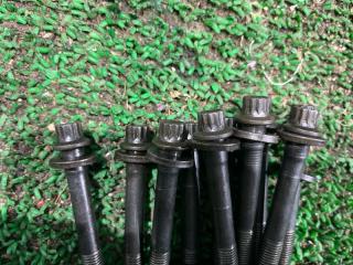 Болт гбц MITSUBISHI DION CR6W 4G94 3 ракурс