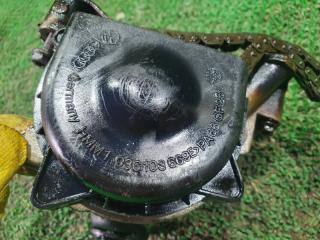 Масляный насос VOLKSWAGEN TOURAN 1T2 BLG 03C103669E 4 ракурс Масляный насос VOLKSWAGEN TOURAN 1T2 BLG 03C103669E 4 ракурс