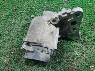 Корпус масляного фильтра TOYOTA NOAH ZRR75 3ZRFAE 2 ракурс Корпус масляного фильтра TOYOTA NOAH ZRR75 3ZRFAE 2 ракурс