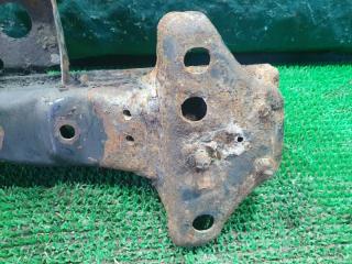 Балка под двс передняя MAZDA BONGO BRAWNY SK56 WL 2 ракурс