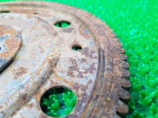 Маховик TOYOTA VITZ NCP95 2NZFE 5 ракурс Маховик TOYOTA VITZ NCP95 2NZFE 5 ракурс