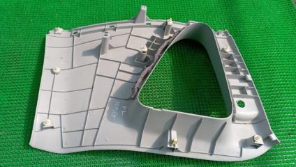 Обшивка двери багажника левая TOYOTA RACTIS NCP105 1NZFE 62472-52270 3 ракурс