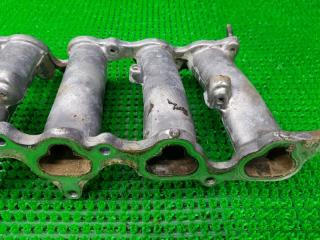 Коллектор впускной TOYOTA MARK II JZX93 1JZGE 3 ракурс