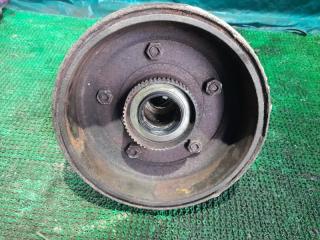 Ступица правая задняя MITSUBISHI CANTER FG70EB 4M51 3 ракурс
