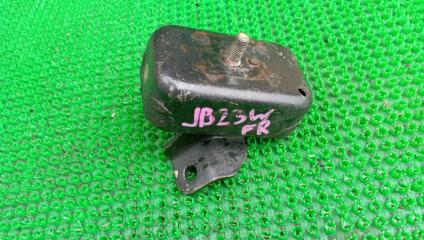 Подушка двигателя правая передняя SUZUKI JIMNY JB23W K6A 1 ракурс Подушка двигателя правая передняя SUZUKI JIMNY JB23W K6A 1 ракурс