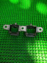 Петли 5-й двери задняя NISSAN TIIDA NC11 3 ракурс