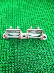 Петли 5-й двери SUBARU IMPREZA GG3 3 ракурс