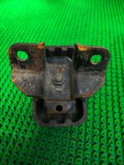 Подушка двигателя правая SUZUKI JIMNY JB23W K6A 3 ракурс Подушка двигателя правая SUZUKI JIMNY JB23W K6A 3 ракурс