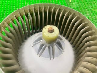 Мотор печки TOYOTA BB QNC21 272700-3020 3 ракурс