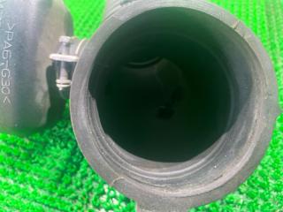 Патрубок воздушного фильтра TOYOTA MARK II JZX110 17893-46170 4 ракурс