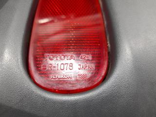 Клык бампера правый задний TOYOTA RAV4 SXA10 52161-42010 5 ракурс