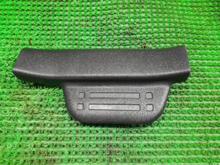 Накладка на порог передняя TOYOTA PROBOX NCP55 67917-52060  67918-52070 2 ракурс