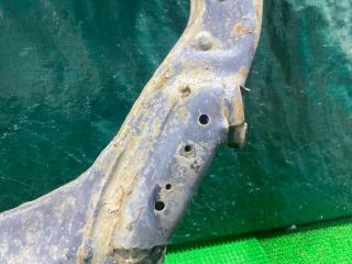 Подрамник NISSAN PRESAGE TNU31 QR25DE 4 ракурс