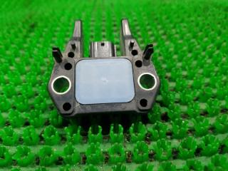 Датчик airbag передний TOYOTA CROWN GRS210 89173-30170 2 ракурс
