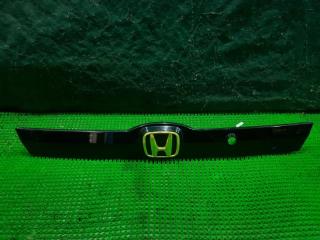 Накладка 5-й двери задняя HONDA FIT