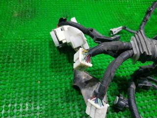 Блок предохранителей TOYOTA CROWN GRS210 4GRFSE 4 ракурс