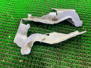 Петля капота TOYOTA TERCEL EL51 2 ракурс Петля капота TOYOTA TERCEL EL51 2 ракурс