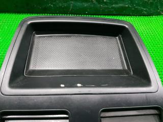 Центральная консоль VOLKSWAGEN GOLF 1K1 2 ракурс