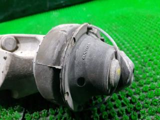 Подушка двигателя задняя VOLVO XC90 CB6324AW B6324S 30778953 2 ракурс Подушка двигателя задняя VOLVO XC90 CB6324AW B6324S 30778953 2 ракурс