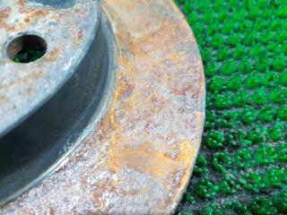 Тормозной диск правый передний DAIHATSU MOVE L910S EF 2 ракурс