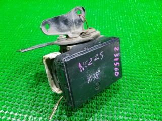 Блок abs TOYOTA RAUM NCZ25 1NZFE 44510-46070 1 ракурс