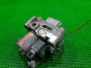 Блок abs NISSAN GLORIA ENY33 47600-4P000 3 ракурс