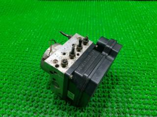 Блок abs NISSAN PRESAGE TNU31 QR25DE 476609Y100 1 ракурс