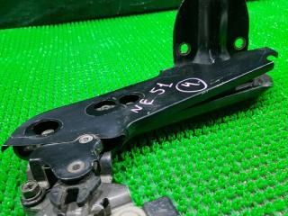 Ролик раздвижной двери правый задний NISSAN ELGRAND NE51 VQ35DE 3 ракурс