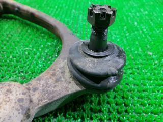 Рычаг левый передний TOYOTA HIACE LH107 3L 48067-29025 2 ракурс