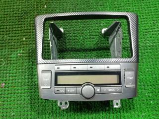 Консоль магнитофона TOYOTA AVENSIS