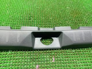 Накладка замка багажника NISSAN ROOX ML21S K6A 76271-82K0 3 ракурс