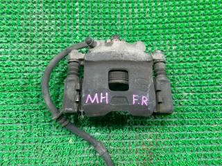 Суппорт правый передний SUZUKI WAGON R MH34S R06A 3 ракурс Суппорт правый передний SUZUKI WAGON R MH34S R06A 3 ракурс