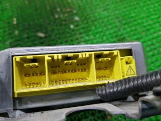 Блок управления airbag TOYOTA CROWN JZS173 1JZGE 89170-30260 3 ракурс Блок управления airbag TOYOTA CROWN JZS173 1JZGE 89170-30260 3 ракурс