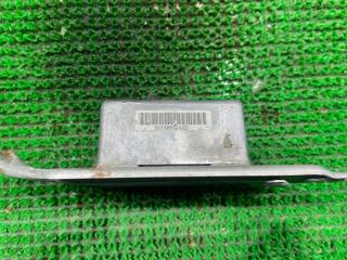 Блок управления airbag TOYOTA HIACE KZH106 1KZT 89170-26040 4 ракурс